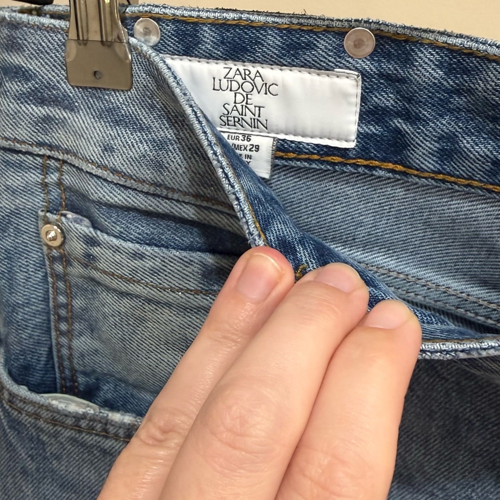 ZARA x Ludovic de Saint Sernin Low Rise Flare Jeans
Size EUR 36 / US 4 - Picture 8 of 15